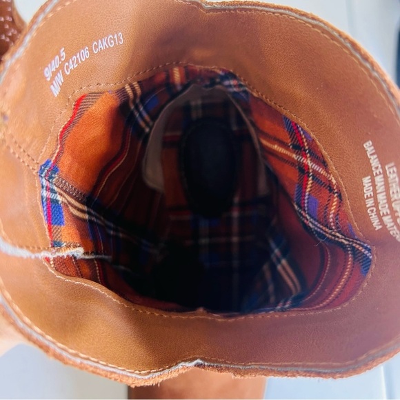 Boc Embellished Ankle Western Suede Boots 9 - Picture 12 of 12